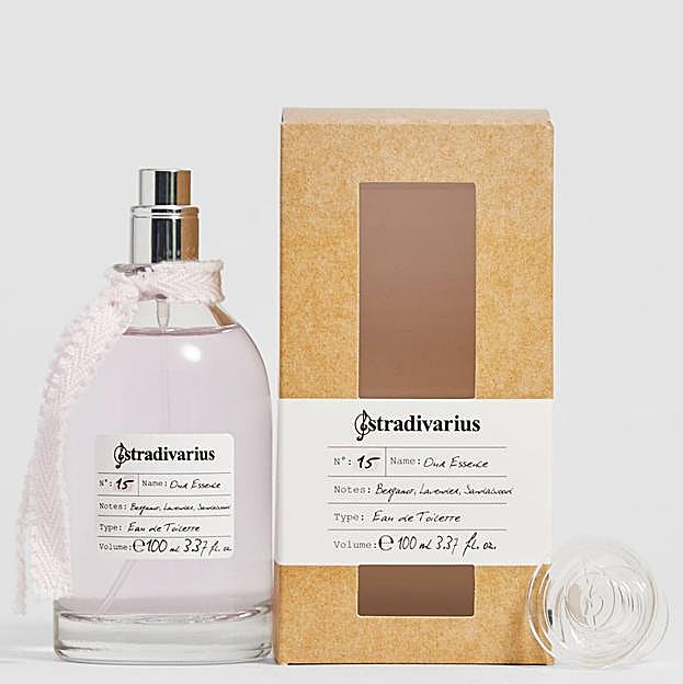 Essence nº15 de Stradivarius. Precio: 12,99 euros