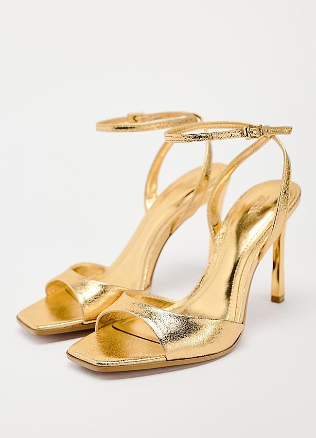 Imagen - Sandalias de tacón doradas