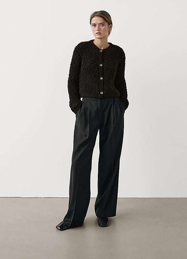 Imagen - Cárdigan de punto en negro de Massimo Dutti.