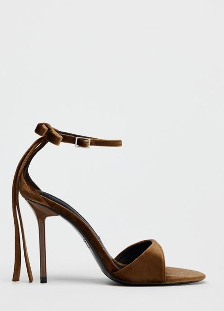 Imagen - Sandalias de tacón de Zara (39.95 euros)