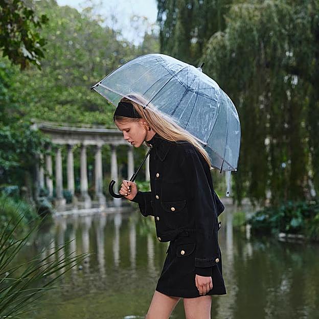 Las novedades de H&M para el invierno: vestidos de fiesta especiales, bolsos y botines que llevarás a todas horas