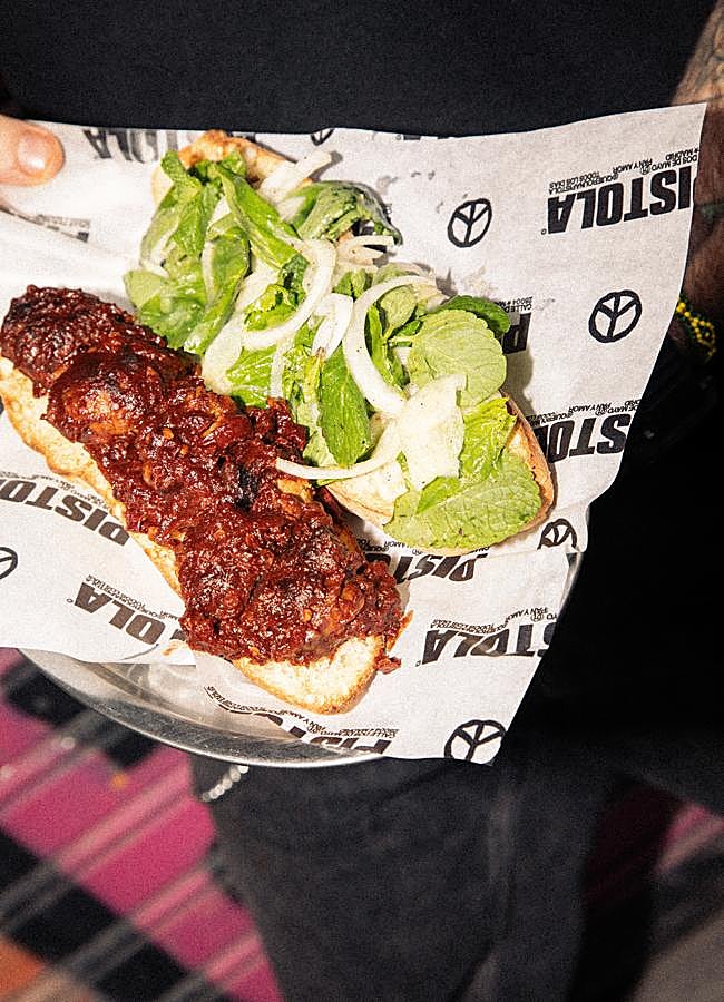 Imagen - El bocadillo edición limitada de diciembre, creado por el chef Oswaldo González. / DR