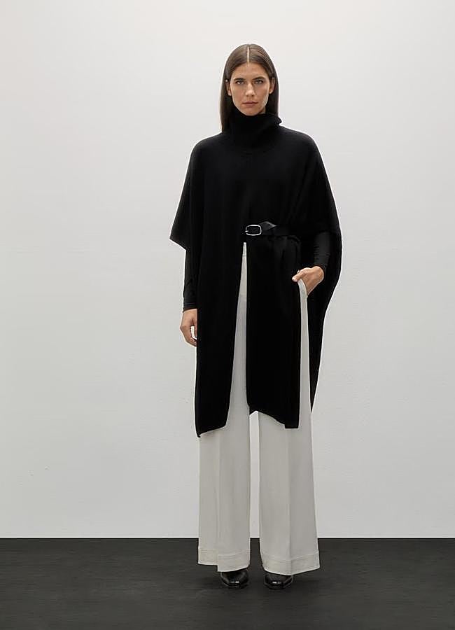 Imagen - Poncho de punto largo en negro