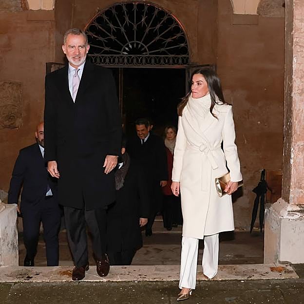 Los reyes Felipe y Letizia a su llegada a la Academia de España en Roma