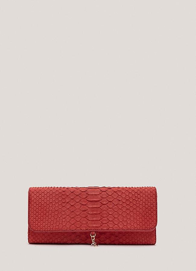 Imagen - Bolso clutch de Roberto Verino rojo, 229 euros.