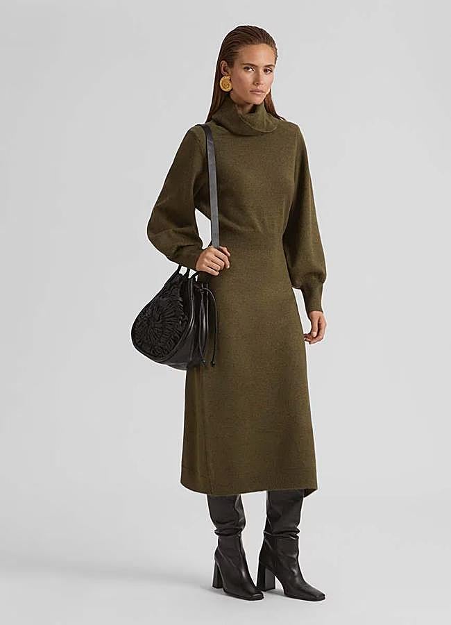 Imagen - Vestido cuello cisne de color verde militar de Simorra, 118 euros.