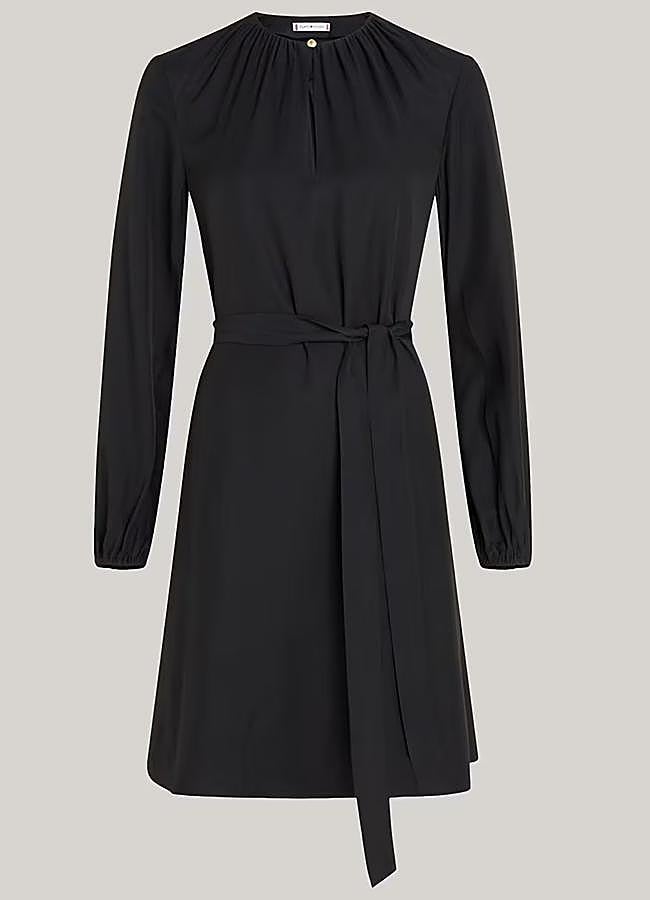 Imagen - Vestido fluido con cinturón de Tommy Hilfiger, 169,90 euros.