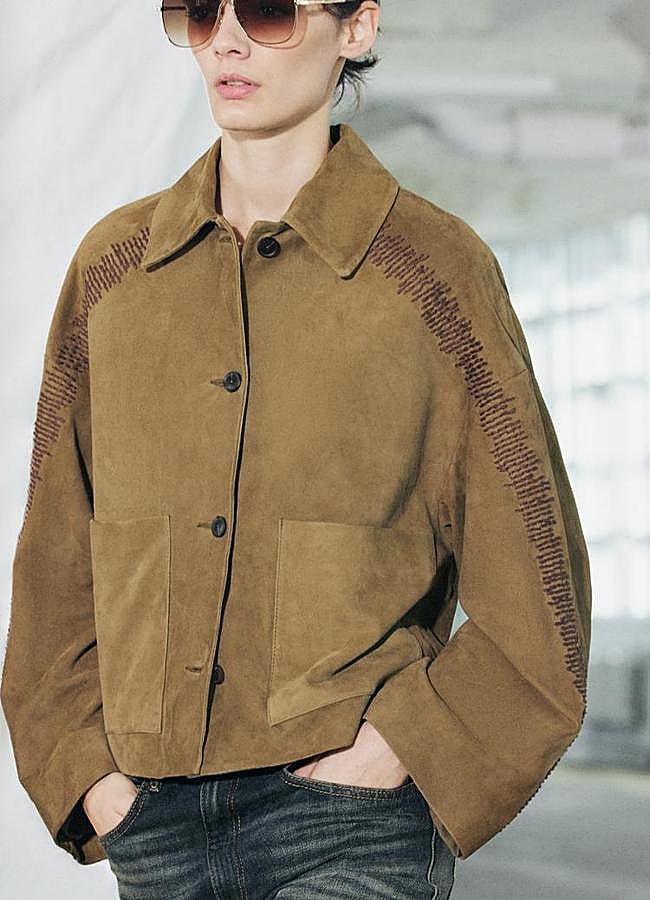 Imagen - Chaqueta de piel bordada de Zara (199 euros).