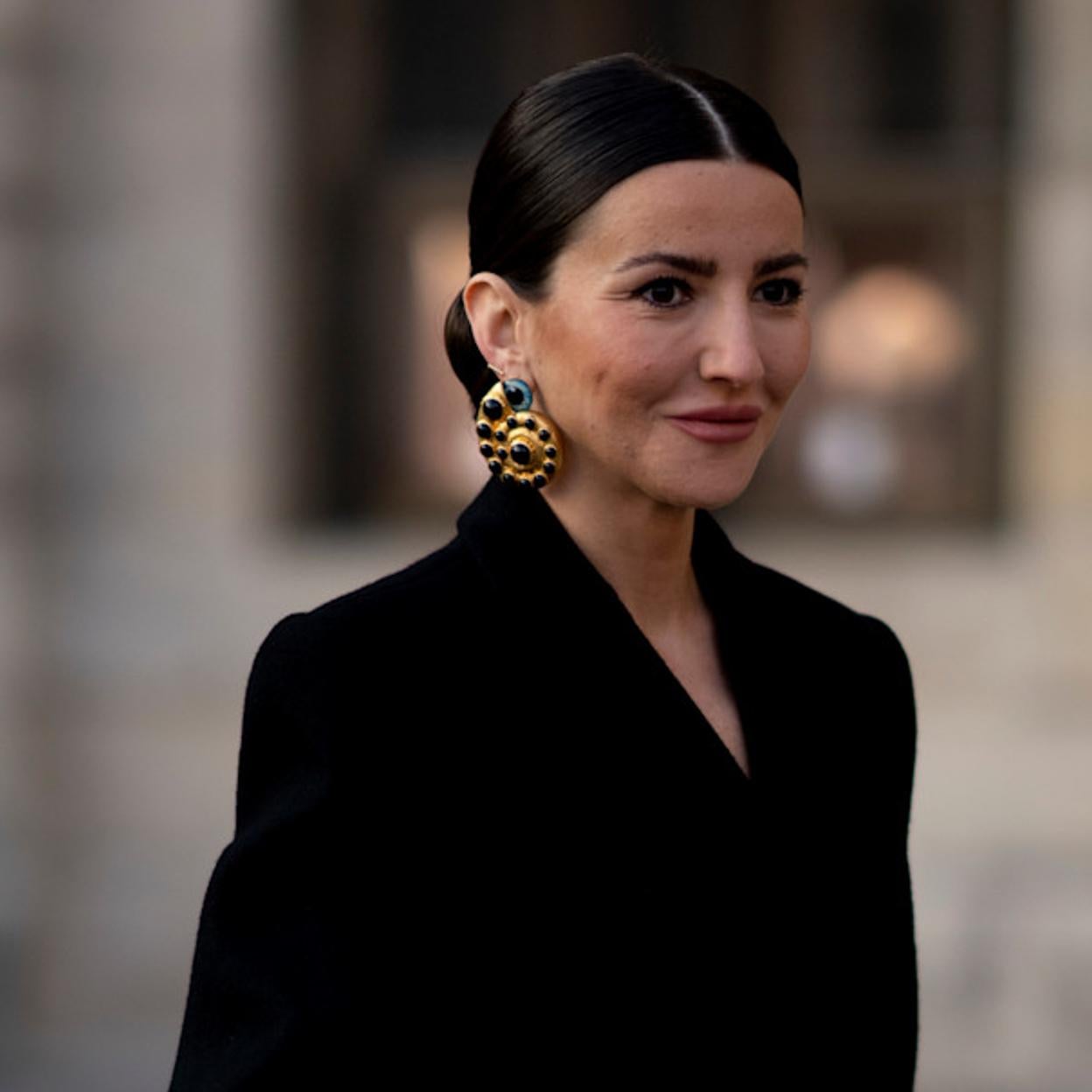 Alexandra Pereira con recogido.