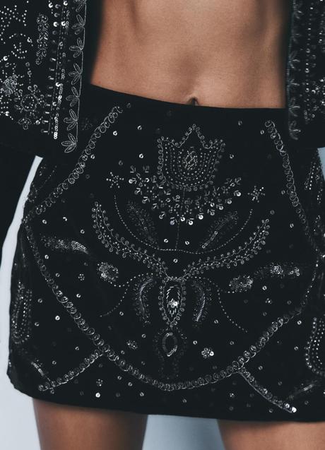Imagen - Falda con lentejuelas de Zara (35,99 euros)