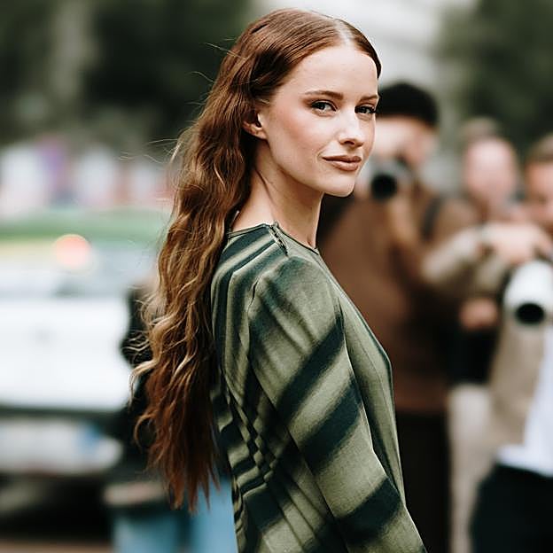 Más allá del Mocha Mousse: 5 colores que van a triunfar entre las mejor vestidas en 2025