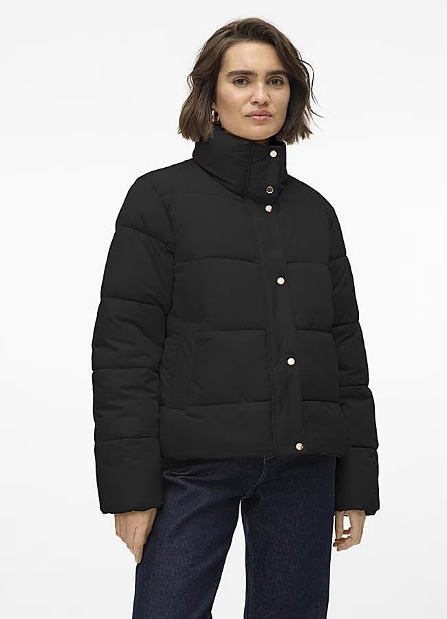 Imagen - Plumífero con cuello alto