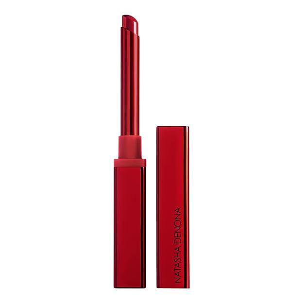 Barra de labios I need a rouge lip styletto de Natasha Denona.