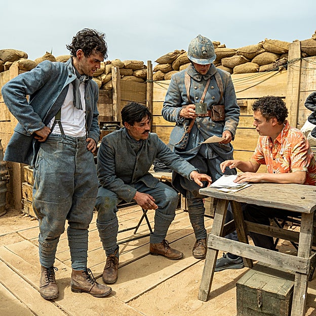 Josep Cister, creador de La Promesa, en pleno rodaje. /  BAMBÚ PRODUCCIONES