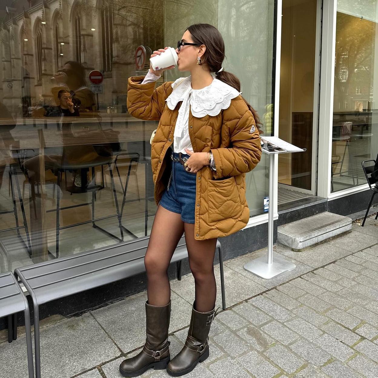 Influencer con cazadora calentita para invierno