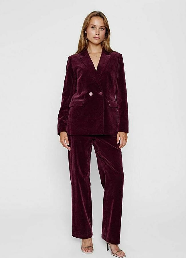 Imagen - Traje de pana burdeos