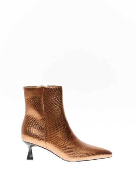 Imagen - Botines dorados de Sfera (32,99 euros)