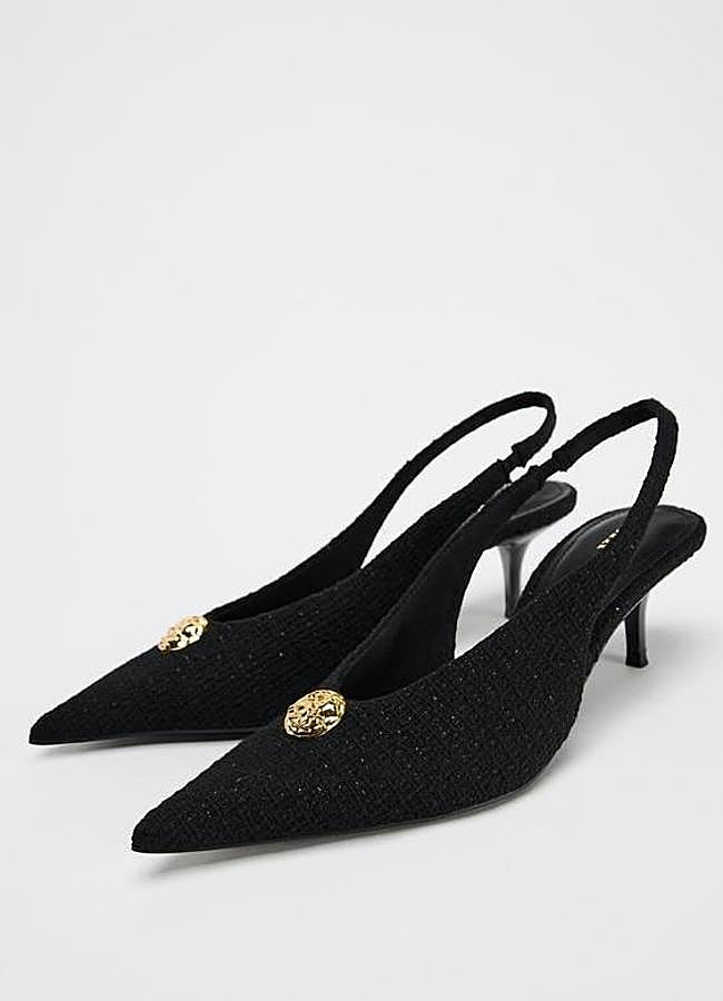 Imagen - Zapatos de tacón bajo con adorno dorado