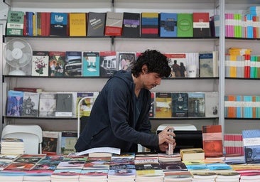 Una caseta de la Feria del Libro de Madrid en la edición de 2024.