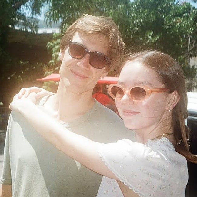 Alexandra de Hannover y su chico en La Habana.