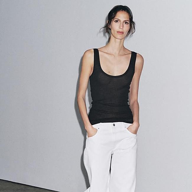 Camiseta básica de tirantes negra