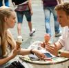 Cómo superar la envidia que sientes por las antiguas relaciones de tu pareja: controla los celos retrospectivos