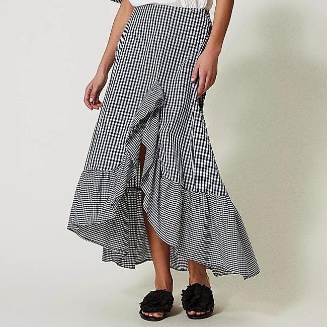 Falda de vichy con volantes