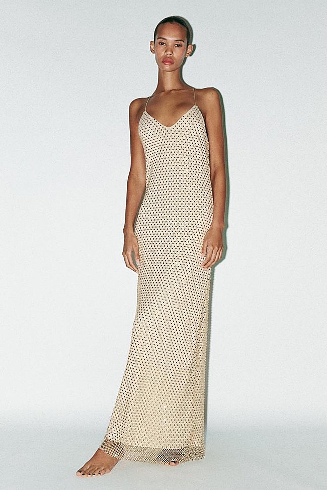 Vestido largo brillos Zara.