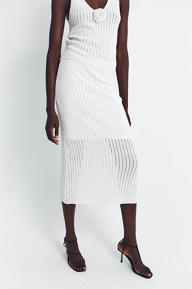 Falda midi blanca Sfera.