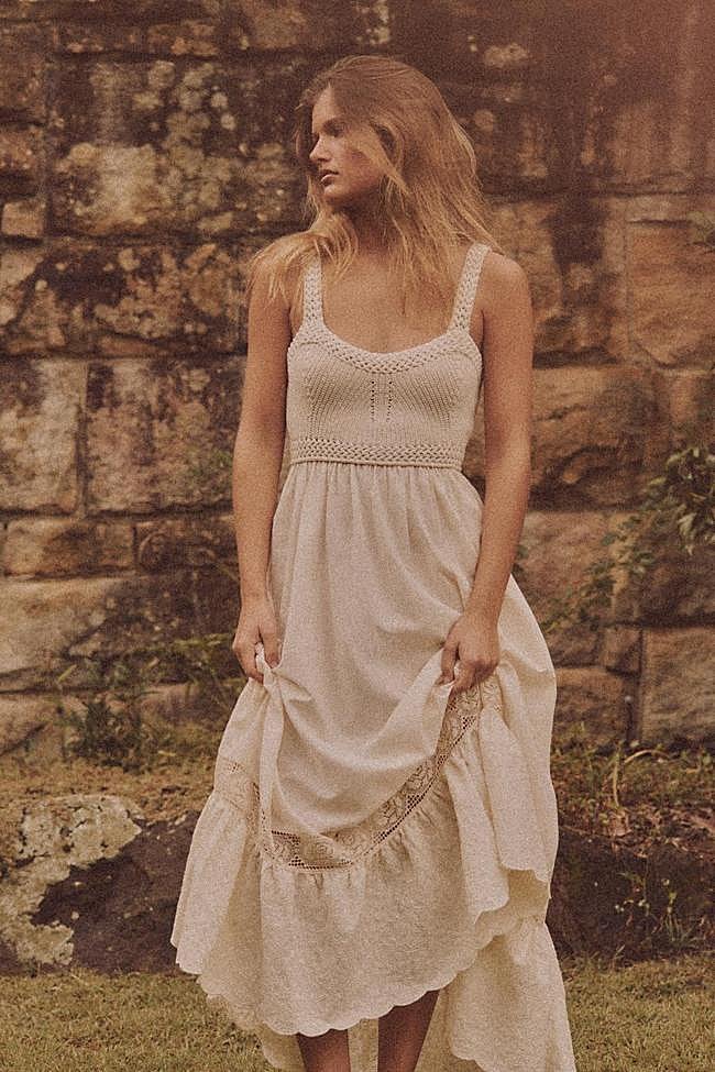 Vestido de punto de Zara (49,99 euros)