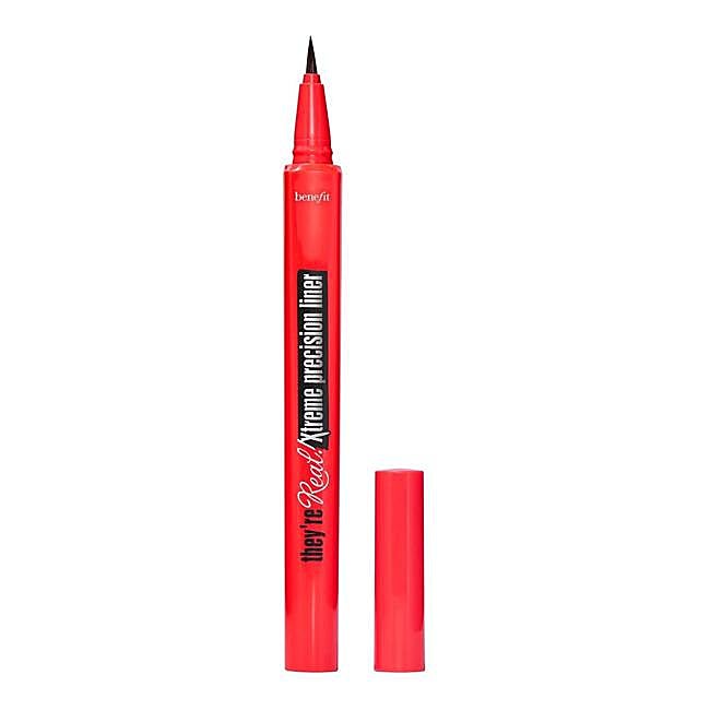 They're Real! Xtreme Precision Liner de Benefit. Precio: 30 euros
