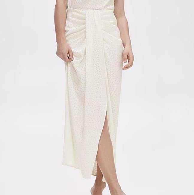 Falda con nudo satinada