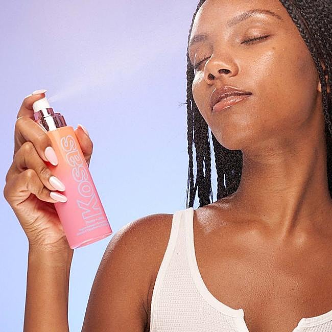 Plump + Juicy Spray de Kosas.