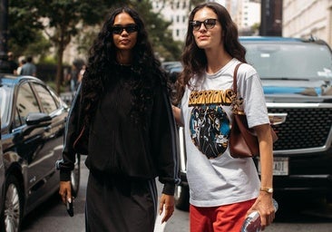 Camisetas masculinas, la prenda favorita de las amantes de la moda para conseguir looks cómodos y originales esta temporada