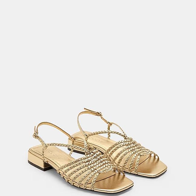 Sandalias doradas trenzadas