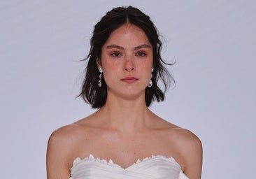 Las novias que se casan en verano con zapato plano están obsesionadas con estas bailarinas de Zara