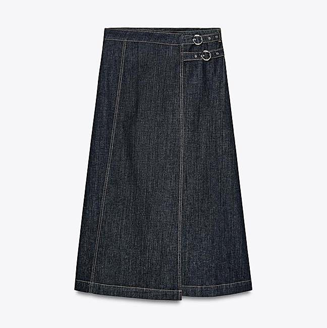 Falda vaquera de Zara (29,95 euros)