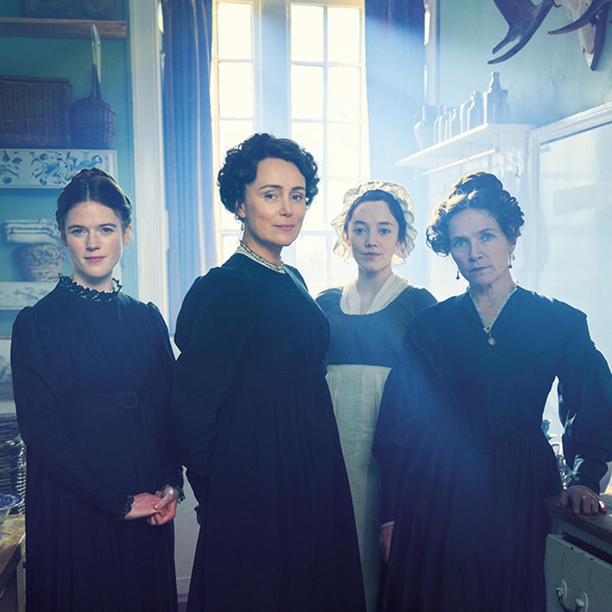 De izquierda a derecha, Rose Leslie, Keeley Hawes, Mirren Mack y Jessica Hynes, protagonistas de la miniserie británica Miss Austen.