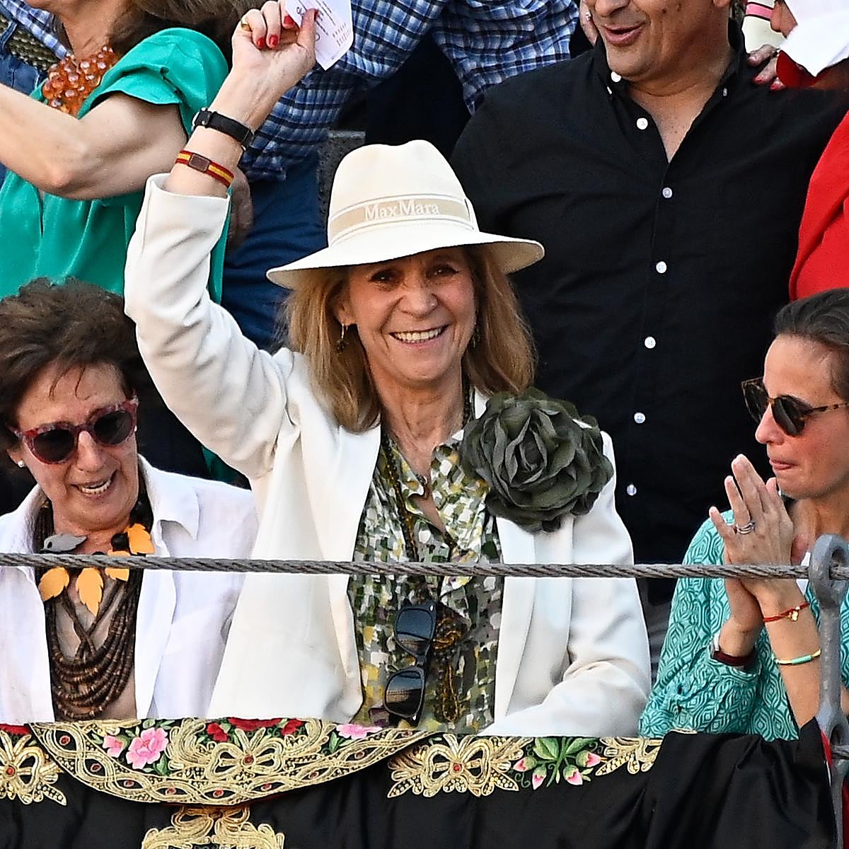 La infanta Elena presidió un año más la Corrida de la Beneficencia de la Feria de San Isidro, en presencia de Luis Astolfi, su primer gran amor.