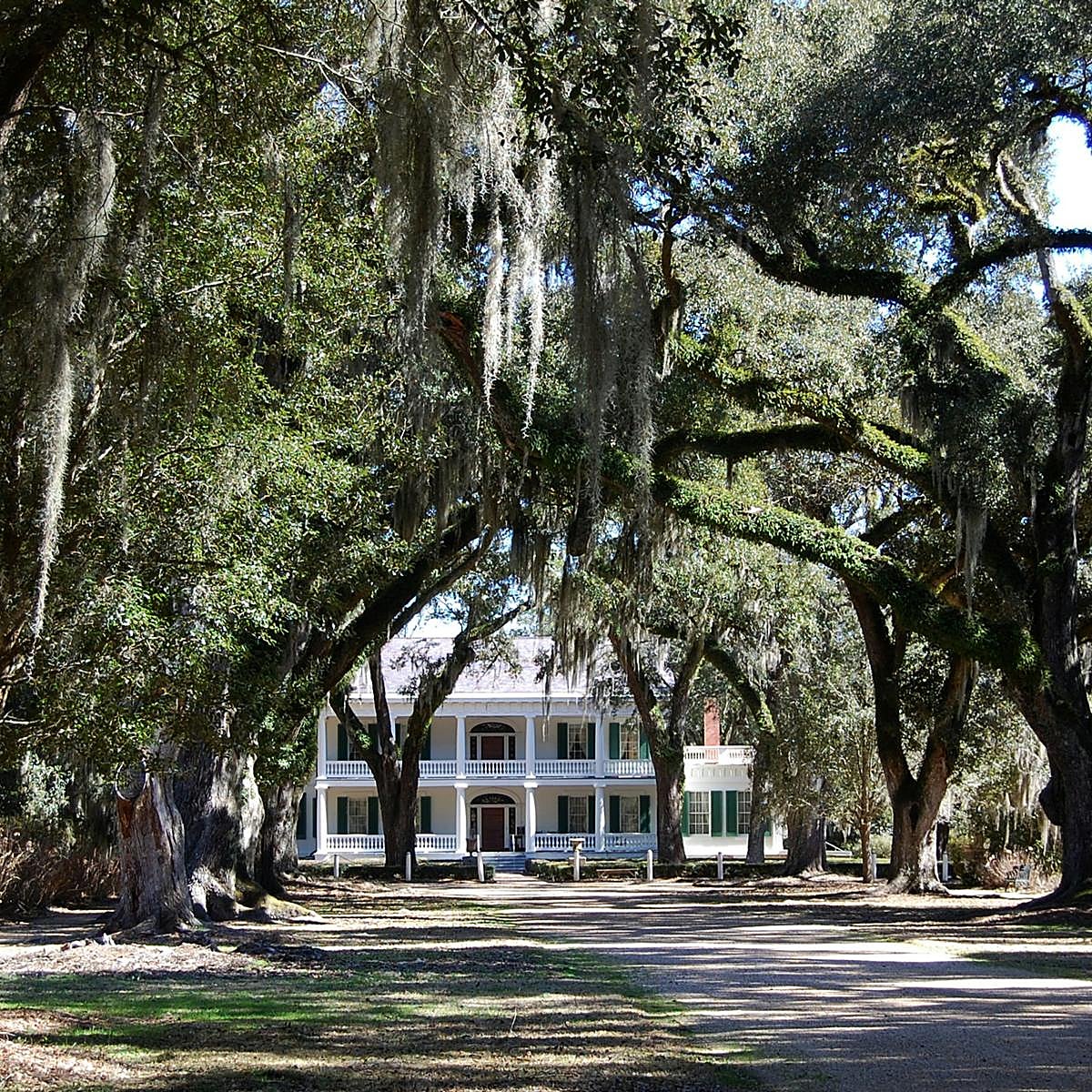 Una mansión del estado de Luisiana, el lugar en el que transcurre la novela histórica a la que da nombre y a la que emigraron miles de francesas en el siglo XVIII.