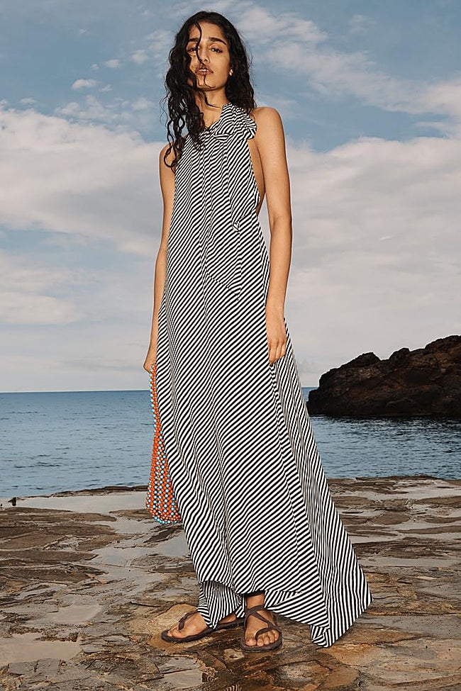 Vestido halter rayas.