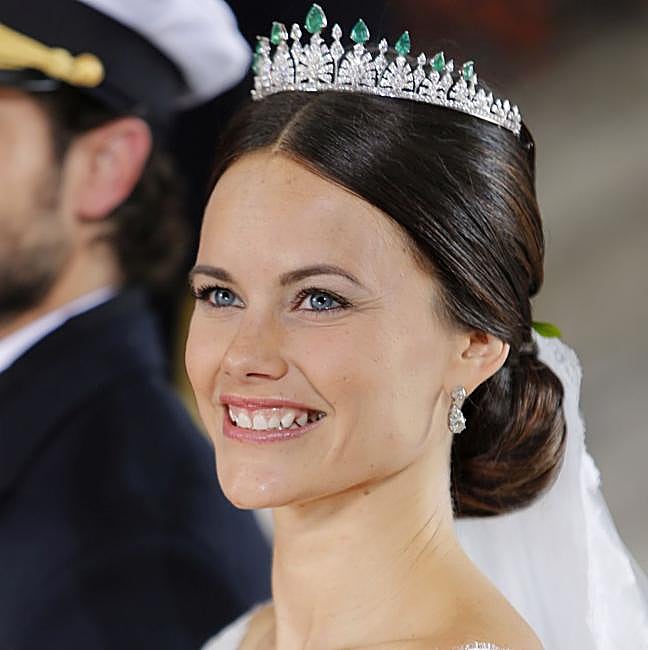 Sofía de Suecia llevó una tiara tailandesa el día de su boda.