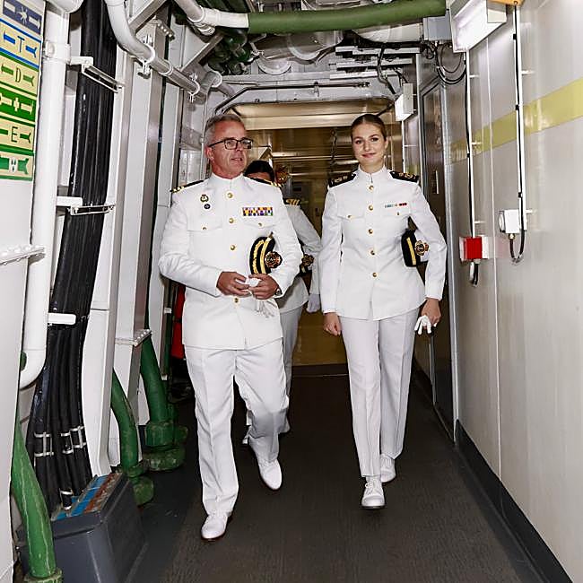 La princesa Leonor en el interior del Blas de Lezo