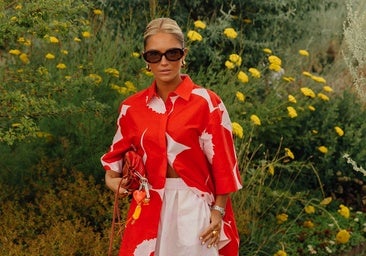 Mujer con look veraniego