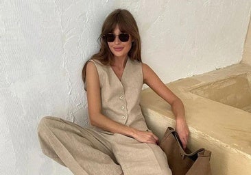 Sabemos cuáles son los conjuntos de lino más bonitos para ir fresquita con pantalones largos este verano