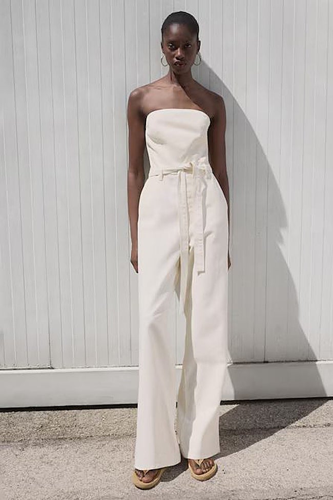 Mono denim palabra de honor.