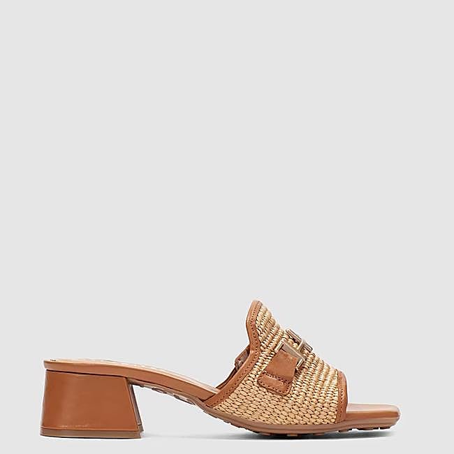Mules de rafia tipo sandalia de Hispanitas, 109,90 euros.