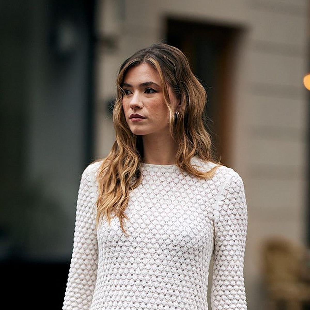 Influencer con cabello teñido