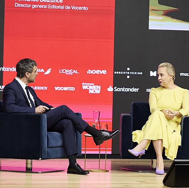 Fernando Belzunce, director general Editorial de Vocento, ha entrevistado a Yulia Navalnaya en Santander WomenNOW.