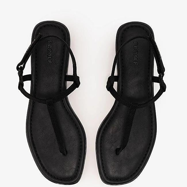 Sandalias Capri negras de Ecoalf, 79,90 euros.
